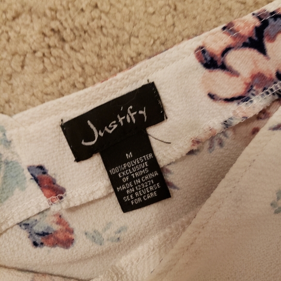 Floral Summer blouse - Picture 3 of 3